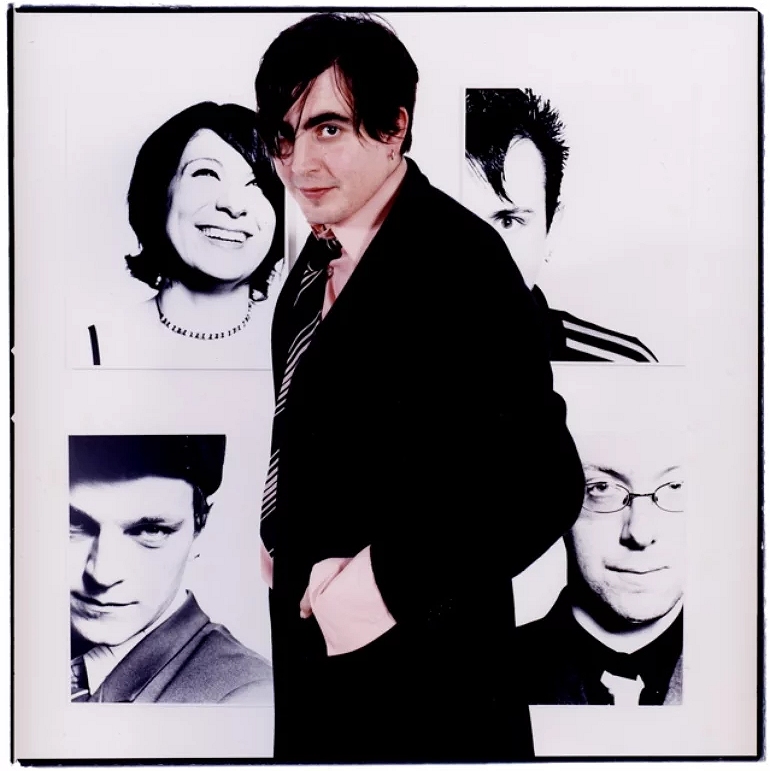 Art Brut – Augenzwinkernde Weltverbesserer
