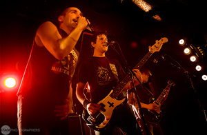 Atlas Losing Grip, Loui Vetton – 30.03.2011 – Hamburg, Logo