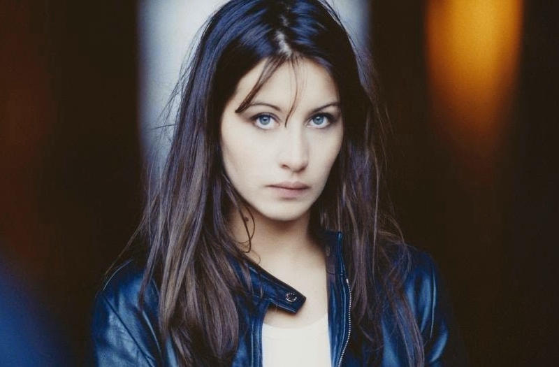 Coralie Clément – Aufwachsen in der Sackgasse