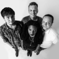 10+10 mit: Echo Bloom