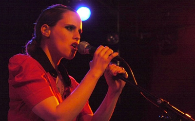 Anna Calvi, Honig – 03.04.2011 – Köln, Stadtgarten