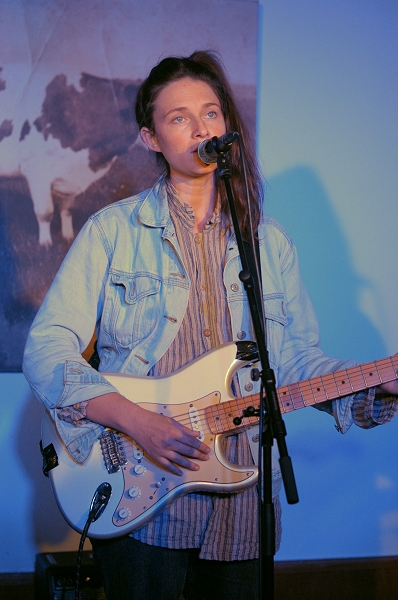 Molly Sarlé – 08.09.2019 – Rees-Haldern, Haldern Pop Bar