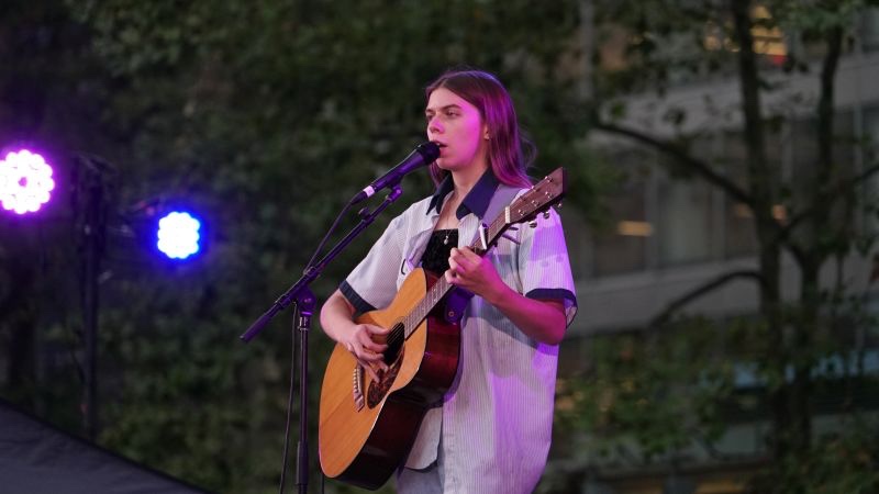 Tomberlin, Renata Zeiguer – 24.08.2019 – New York, Bryant Park