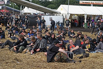 W:O:A 2005, 3. Teil – 06.08.2005 – Wacken, Festivalgelände auf der Wiese
