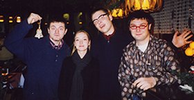 Hooverphonic – Feet on the ground