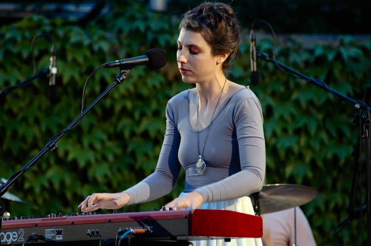 Julia Holter
