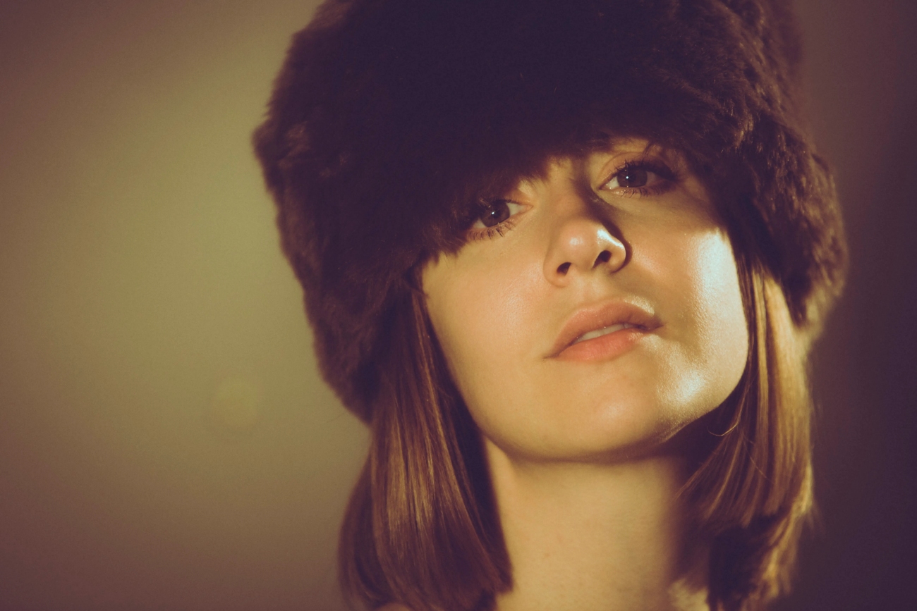 Laura Stevenson – „Niemand denkt von sich selbst: Ich bin die Beste!“