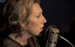 Martha Wainwright – Spatzen-Klebstoff