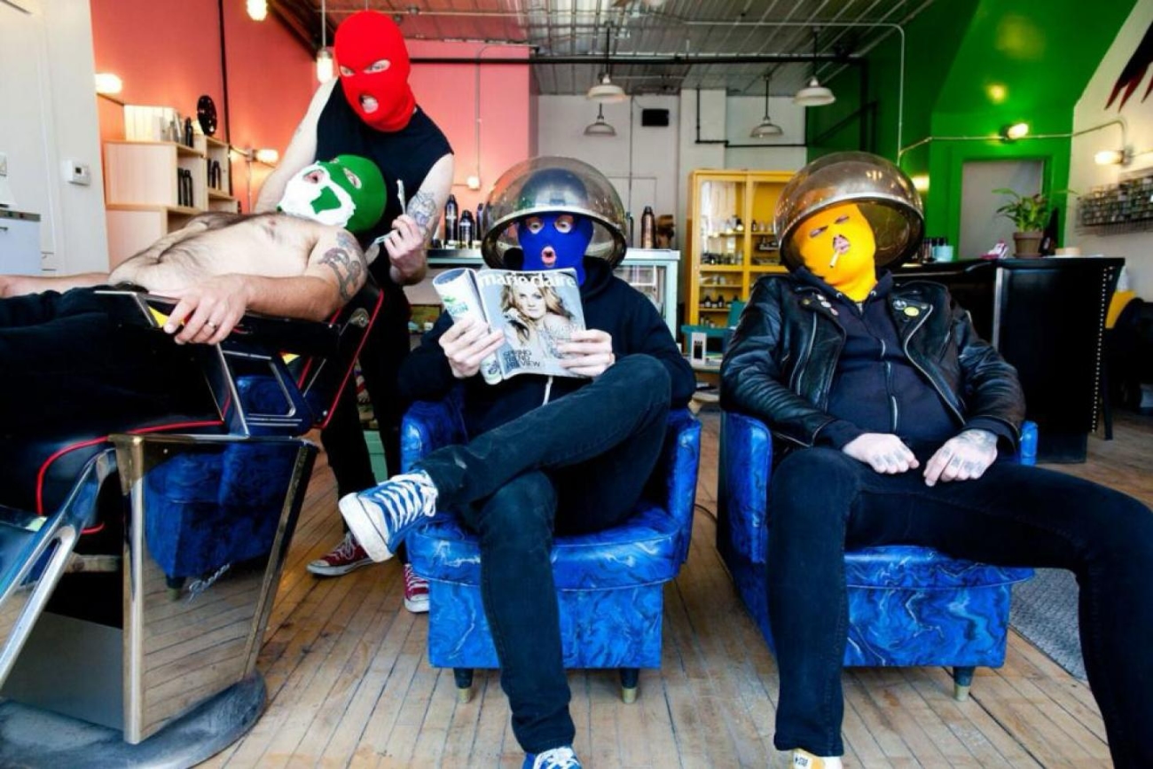 10+10 mit: Masked Intruder