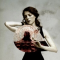 Melissa Auf der Maur – Multimedial