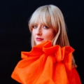 Molly Burch – Spaß mit Ziegen