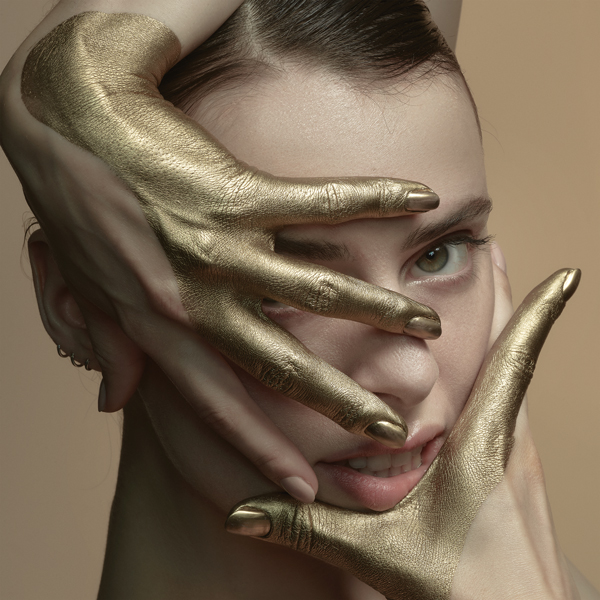 Riki – Die Alchemistin
