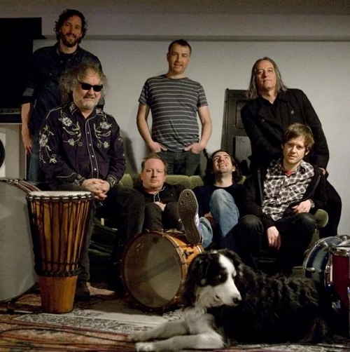 Tired Pony – Besser im Kollektiv