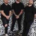 Dragged Under – Das Tik Tok Tollhaus