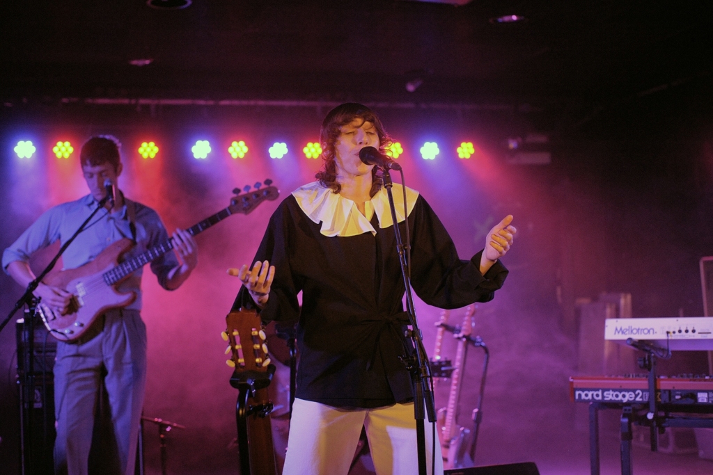 Aldous Harding - 19.11.2019 - Köln (Foto: Carsten Wohlfeld)