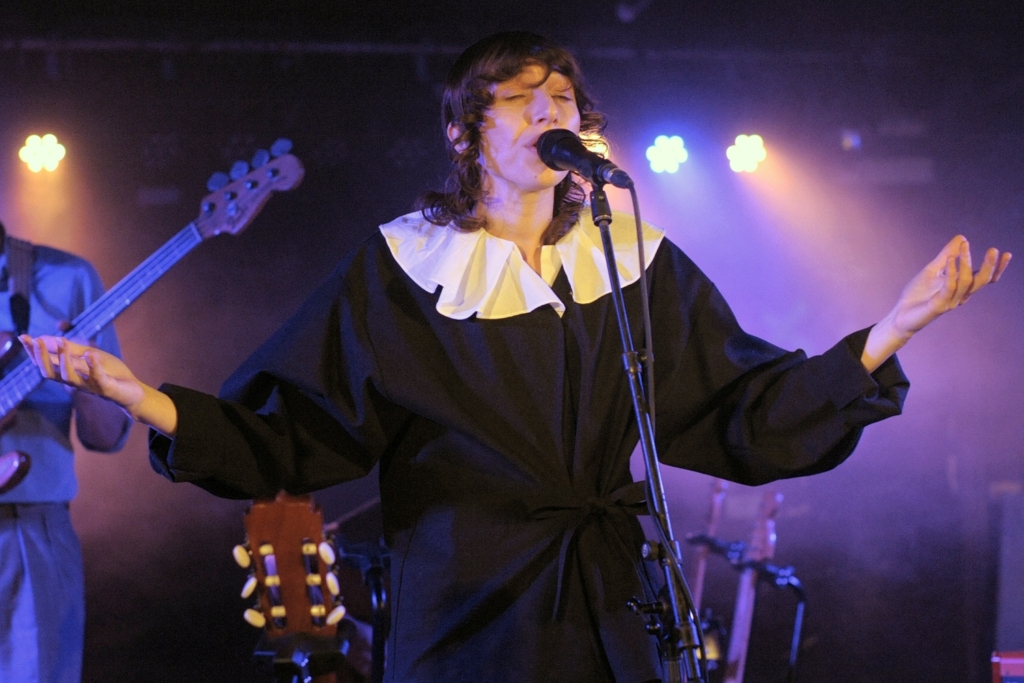 Aldous Harding - 19.11.2019 - Köln (Foto: Carsten Wohlfeld)