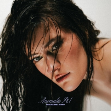 MadelineJuno_Anomalie1