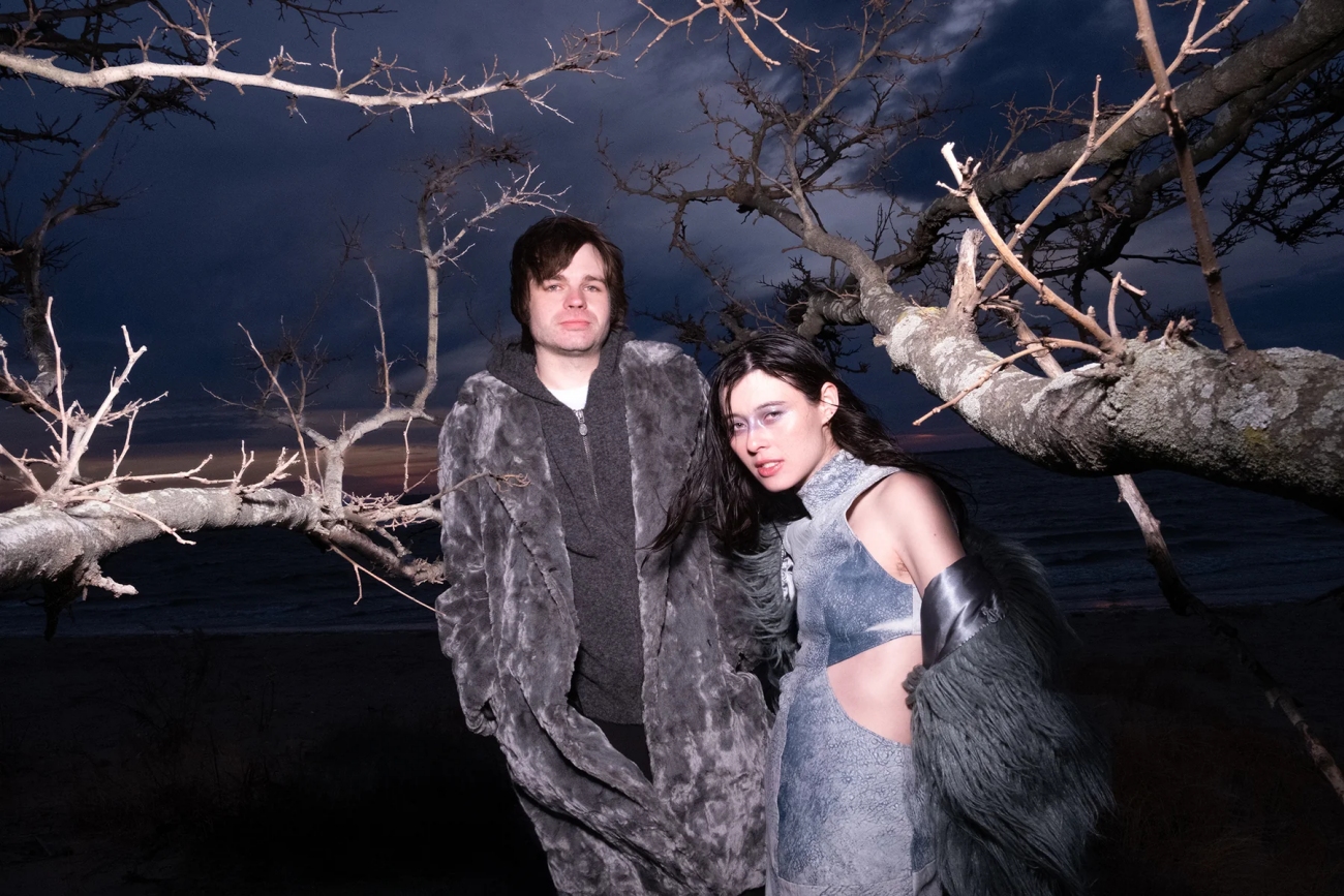 Water From Your Eyes – „Scheißegal, was andere denken“
