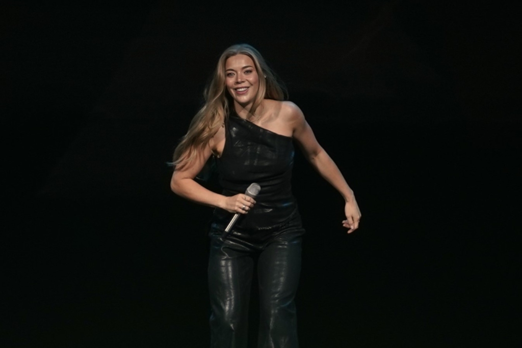 Becky Hill - 17.10.2025 - Hannover (Foto: Martin Jedicke)
