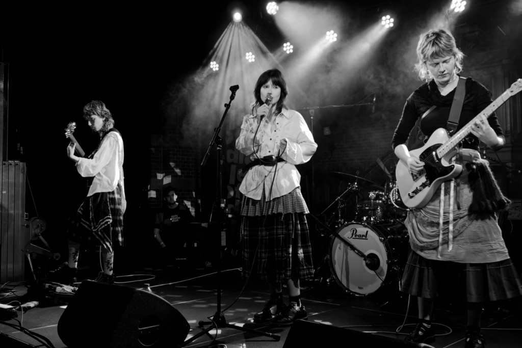 Tanzana - 25.10.2025 - Rotterdam, Left Of The Dial (Foto: David Bluhm)