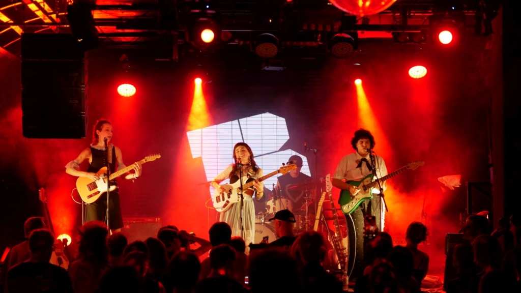 Power Plush - 17.09.2025 - Hamburg, Reeperbahn Festival (Foto: Ullrich Maurer)