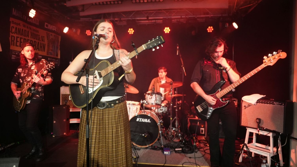 Marissa Burwell - 18.09.2025 - Hamburg, Reeperbahn Festival (Foto: Ullrich Maurer)