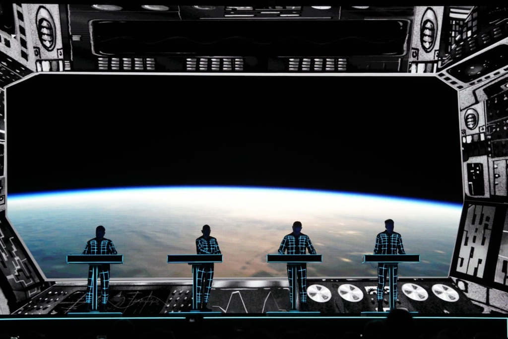 Kraftwerk - 26.11.2025 - Braunschweig (Foto: Martin Jedicke)