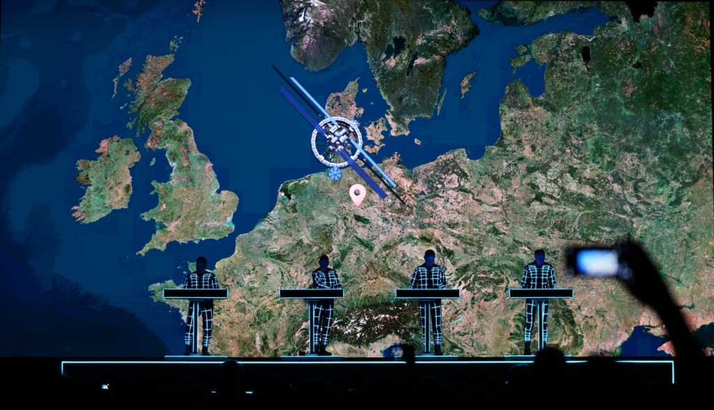 Kraftwerk - 26.11.2025 - Braunschweig (Foto: Martin Jedicke)