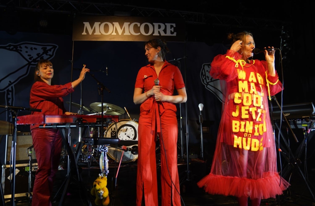 Momcore - 04.12.2025 - Hannover (Foto: Martin Jedicke)