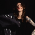 Emma Ruth Rundle – „Es ist unkonventionell, farbenfroh zu sein!“