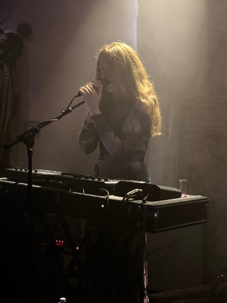 White Flowers - 18.09.2026 - Reeperbahn Festival (Foto: David Bluhm)