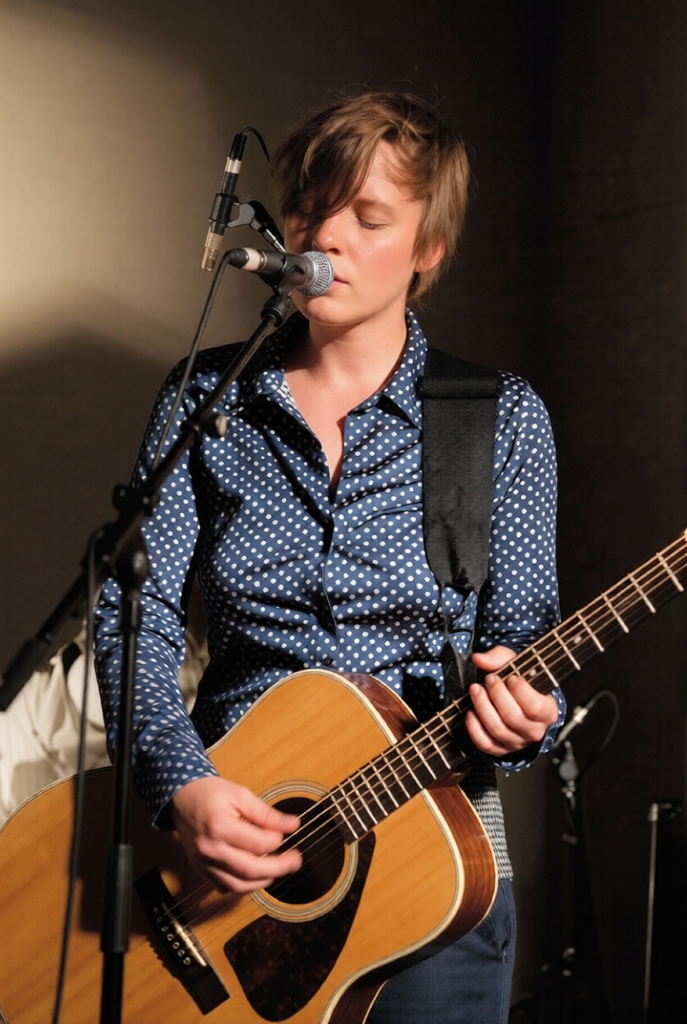 Masha Qrella & Band - 06.05.2005 - Essen (Foto: Carsten Wohlfeld)